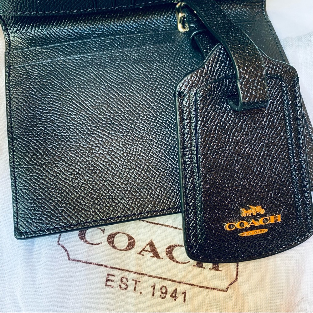 NWOT Authentic Coach Passport Wallet + Luggage Tag